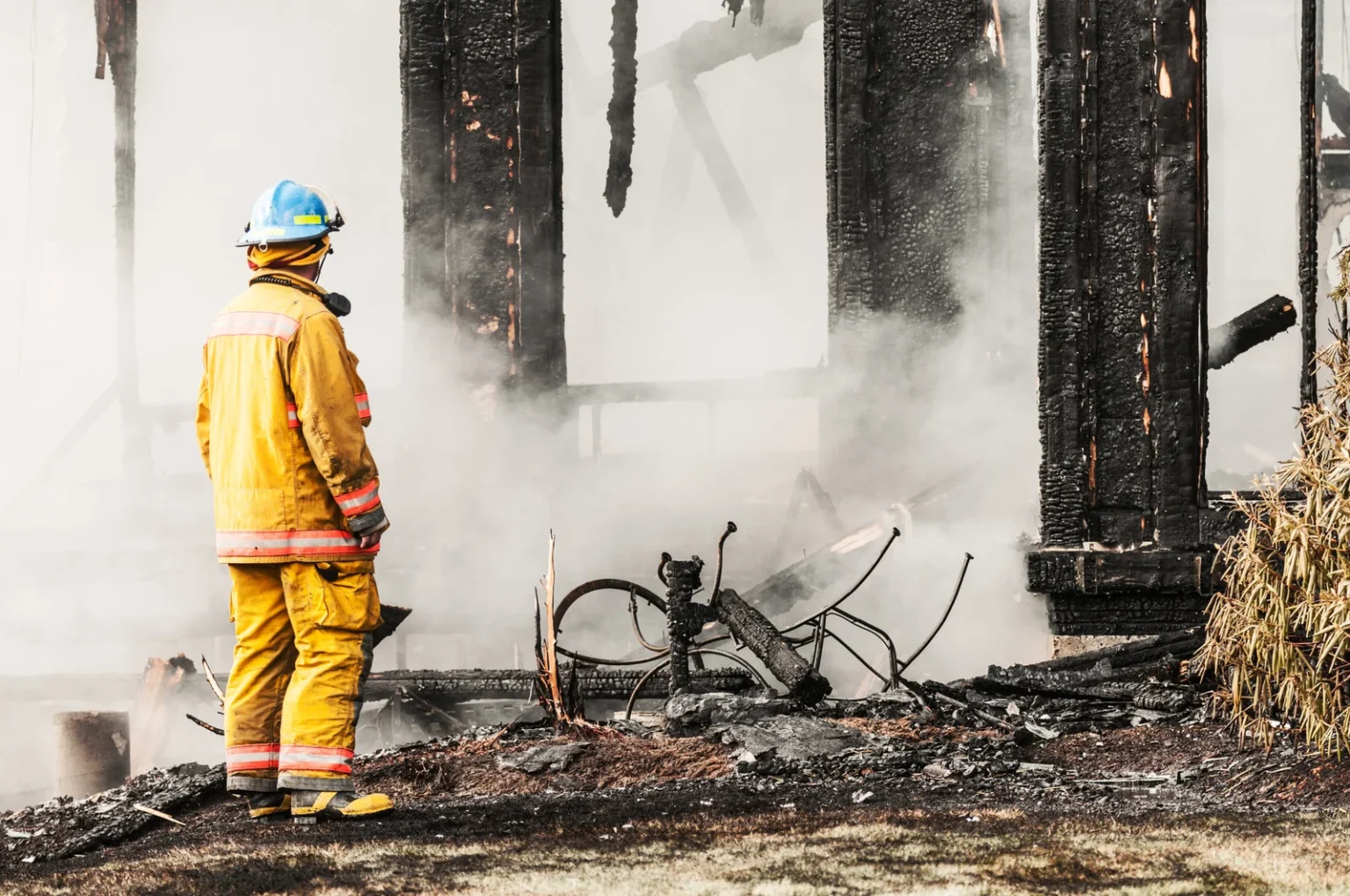 Soot-Smell-Stress-Gone-The-24-Hour-Fire-Recovery-Playbook-for-Aussie-Businesses-1536x1020.webp